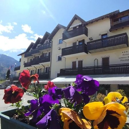 Hotel Olimpic Baselga di Pinè Exteriör bild